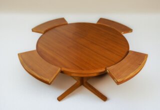 Table de Repas Danoise Flip-Flap Édition Dyrlund Modèle "Lotus" en Teck 1960