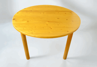 Table de Repas Vintage Ronde / Ovale en Sapin Vintage 1980