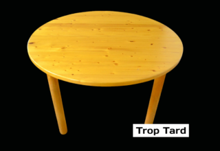 Table de Repas Vintage Ronde / Ovale en Sapin Vintage 1980