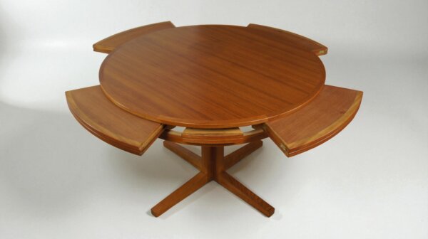 Table de Repas Danoise Flip-Flap Édition Dyrlund Modèle "Lotus" en Teck 1960 - J007
