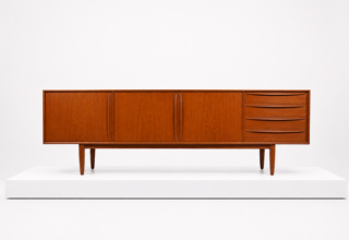 Enfilade Danoise en Teck de Svend Aage Madsen Edition Falster Mobelfabrik 1960