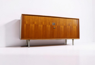Meuble / Enfilade Basse Danoise en Teck par Arne Vodder Édition Sibast 1960