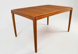 Table de Repas Danoise en Teck de Henry Walter Klein Édition Bramin 1960
