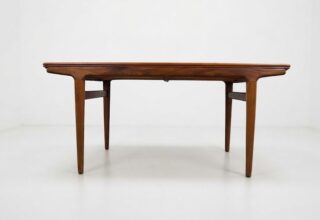 Table de Repas Danoise en Teck de Johannes Andersen Édition Uldum Mobelfabrik 1960